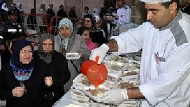 Şanlıurfa'da 'tirit' ikramı