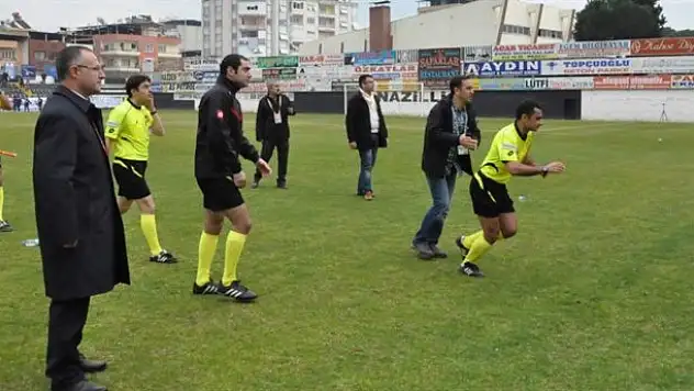 Nereye koşuyor bu hakem?