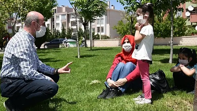 Başkan Pekyatırmacı çocuklarla hasret giderdi