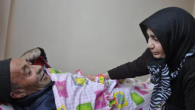 Kocası felç olunca boşanmaktan vazgeçti