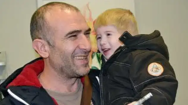 3 yaşındaki Musa artık yemek yiyebiliyor