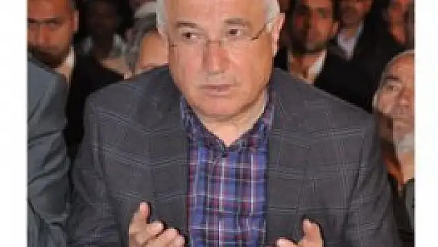 Cemil Çiçek Konya'da Mevlid-i Şerif dinledi