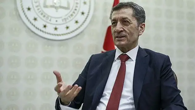 Bakan Selçuk: Kovid-19 tedbirlerine sınıf sınıf, okul okul, tek tek bakıyoruz