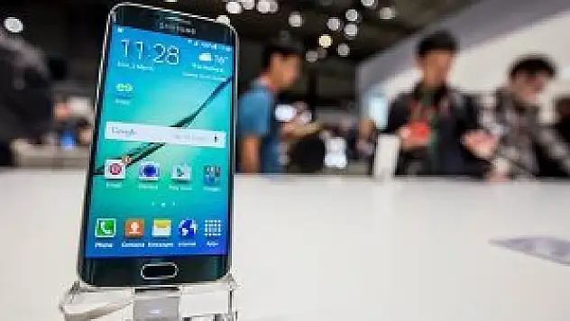 Samsung Galaxy S6'yı tanıttı