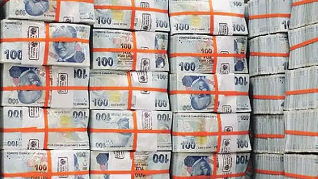 Halkın vergilerinden faize giden pay azaldı