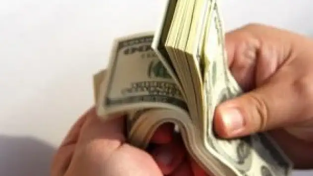 Doların ateşi dünyayı yaktı