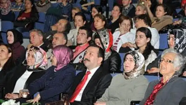 Selçuk'ta 'yaşamın her alanında kadın' konuşuldu