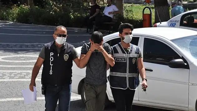 Konya'da evlerden hırsızlık yaptığı iddia edilen zanlı tutuklandı