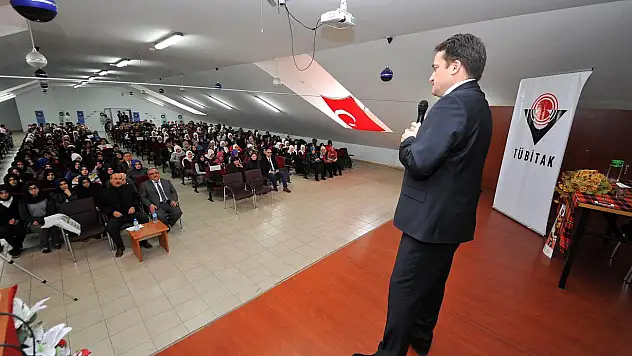 NEÜ-TÜBİTAK iş birliği ile okullarda ders verildi