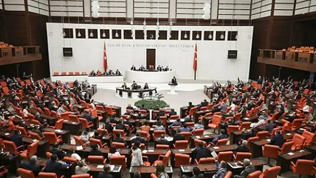 TBMM tatile girdi