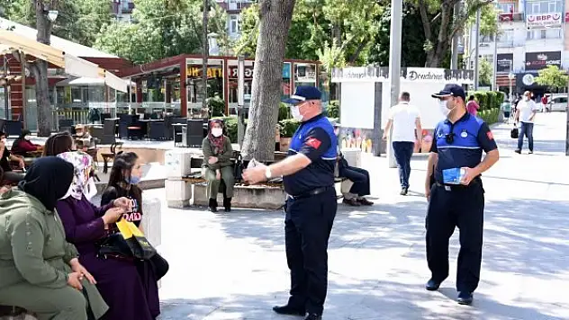 Konya Büyükşehir Zabıta'dan sosyal mesafe denetimleri
