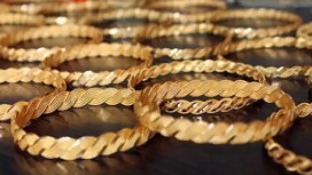 Küçük hırsız yarım kilo altın çaldı