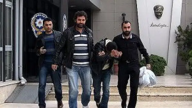 Üçüncü kez dolandırmak isteyince yakalandı