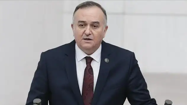 'CHP'nin sosyal medya düzenlemesini 'sansür' olarak nitelendirmesi trajikomik bir durum'