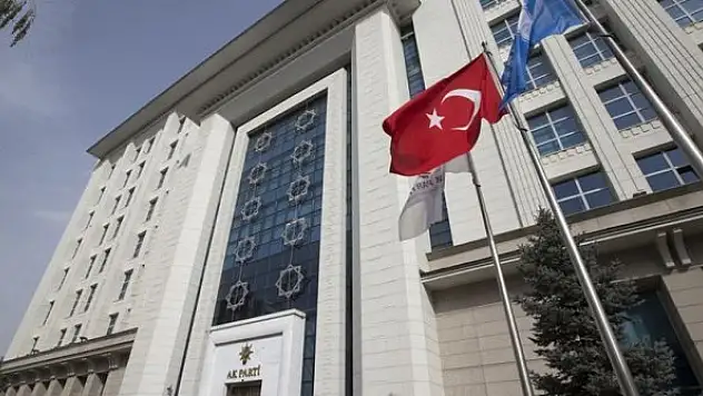 AK Parti 19. kuruluş yılını koronavirüs tedbirleri gölgesinde kutlayacak