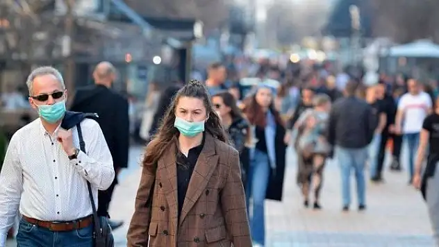 Bilim insanları corona virüs hurafelerini mercek altına aldı (Yüzlerce cana mal oldu)