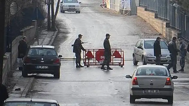 Paralel bilirkişinin kozmik oda kumpası ortaya çıktı