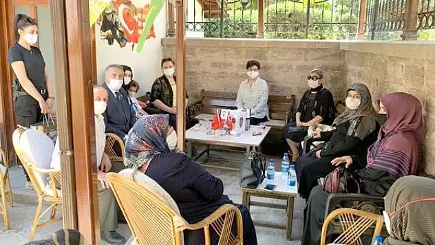 Konya protokol eşlerinden Şehit Aileleri ve Gazilere ziyaret
