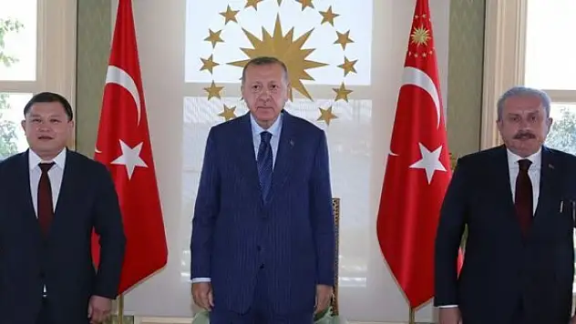Cumhurbaşkanı Erdoğan, Kırgızistan Meclis Başkanı Cumabekov'u kabul etti