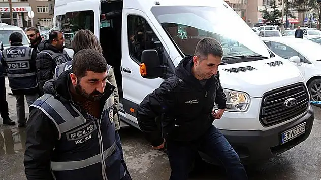 Mahkemeye sevk edilen 6 polisten 2'si tutuklandı