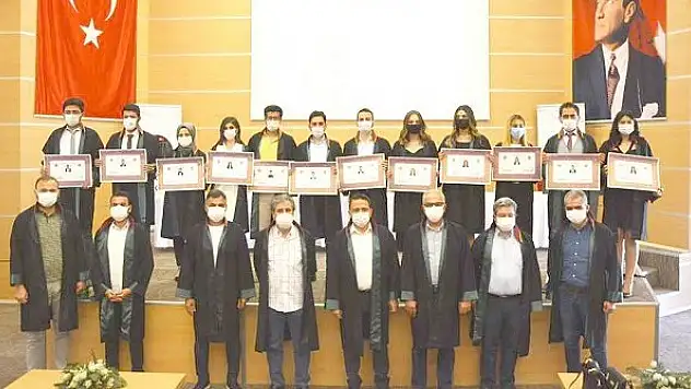 Konya Barosu'nda ruhsat töreni