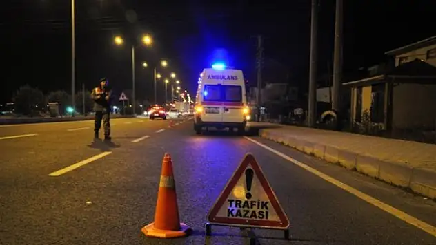 Öğrenci taşıyan araç şarampole yuvarlandı: 1 ölü