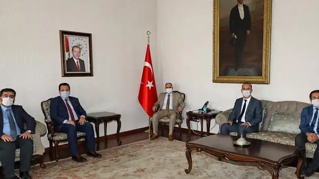 Vali Özkan: 'Basın, kamu hizmetine önemli katkılar sunuyor'