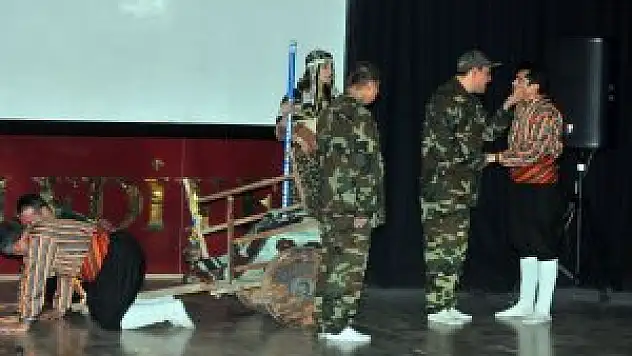 Yarenler çanakkale ruhunu yaşattı