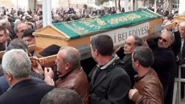 İzmit'te öldürülen üniversiteli Ereğli'de toprağa verildi