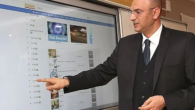 MEB'den yapay zekalı dijital eğitim