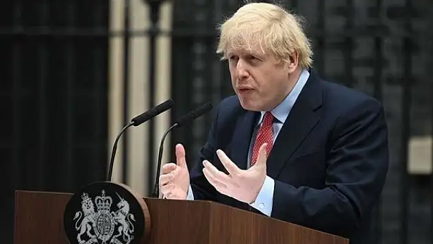Boris Johnson'ı istifaya götüren süreç