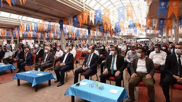 AK Parti'de ilçe kongreleri devam ediyor