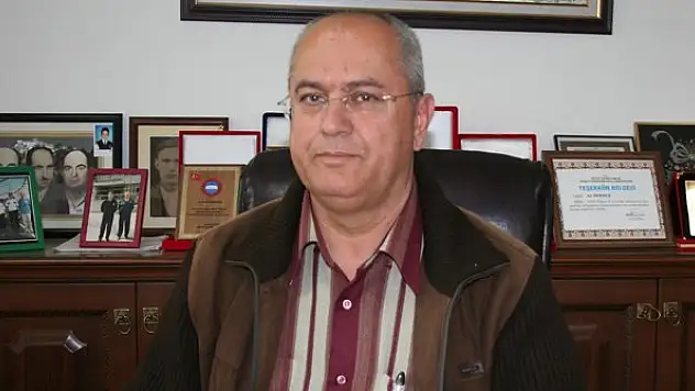 Eski belde belediye başkanı Covid-19'a yenik düştü