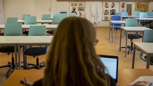 Özel okullar, resmi okullardaki uygulamaların dışında yüz yüze eğitim yapamayacak