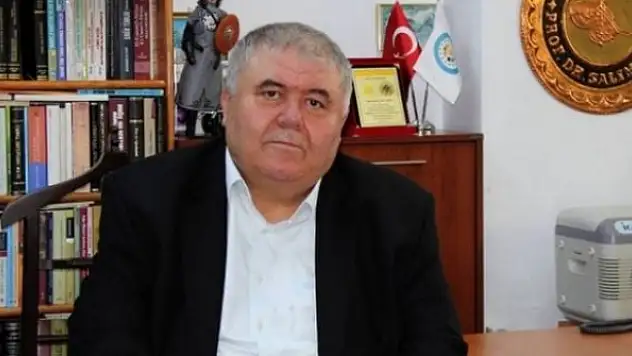 Prof.Dr.Salim Cöhce vefat etti