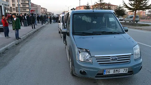 Hafif ticari aracın çarptığı çocuk yaralandı