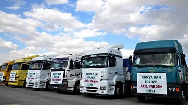 Konya'dan Suriye'ye 7 tır gıda yardımı