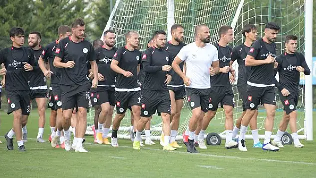 İki transfer daha yolda
