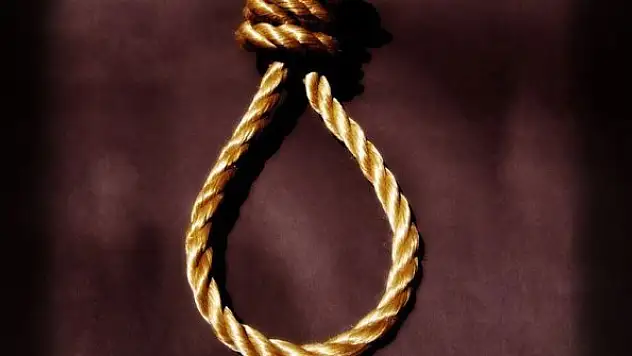 Kocasını öldüren kadını kızı idam etti