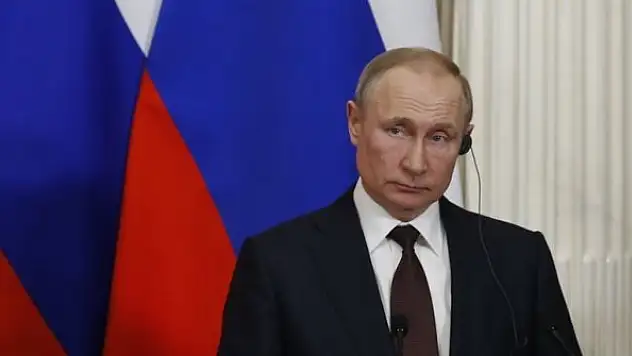 Putin'den Maduro'ya tebrik