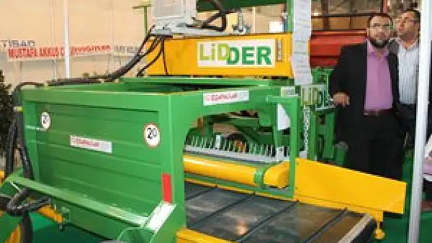 İlklerin firması Özapalılar Tarım Makineleri