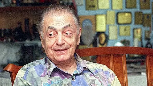 TRT Pazar Konseri'nin ünlü orkestra şefi Hikmet Şimşek