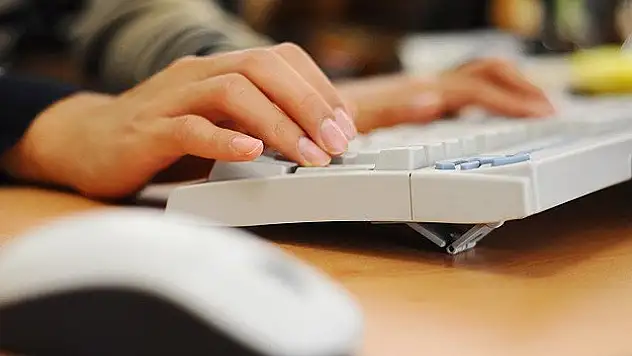 'Beş yılda üç milyar fatura elektronikleşecek'