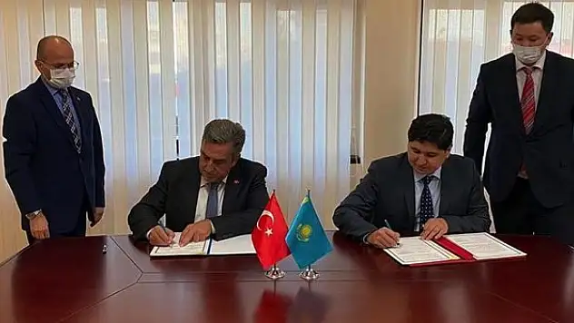 Kazakistan ile Türkiye uzay alanında iş birliği yapacak