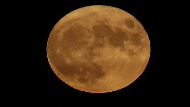 Ay 4 milyar yıl önce Dünya'nın atmosferini Güneş'ten korumuş olabilir