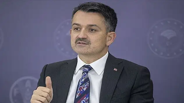 Pakdemirli: Kütlü pamuk primini kilogram başına 1,1 liraya çıkardık