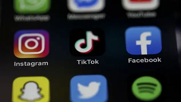 Sosyal medya sitelerinin temsilci bildirmesi için son 1 hafta