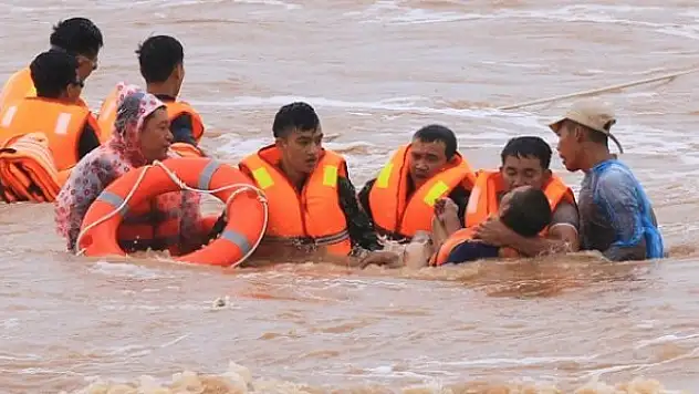 Vietnam'daki sel ve heyelanlarda can kaybı artıyor