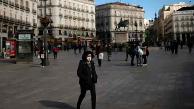 İspanya'da vakalar son 3 günde 52 bin 188 arttı