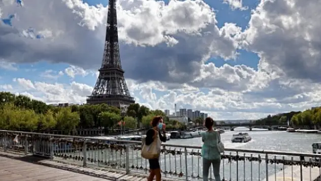Fransa'da sokağa çıkma yasağı uygulanacak